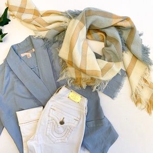 🔥Beautiful Plaid Scarf🔥